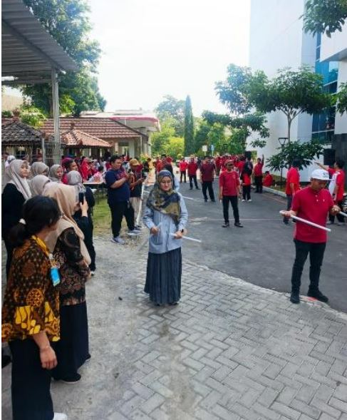 Residen Neurologi UGM Meriahkan Semarak Kemerdekaan, Perkuat Kebugaran dan Kebersamaan
